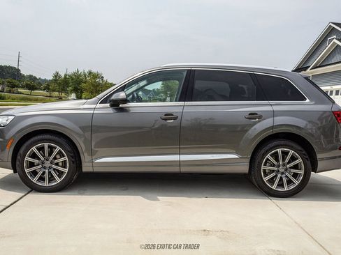 Used 2018 Audi Q7 3.0T Prestige AWD/4WD image 3