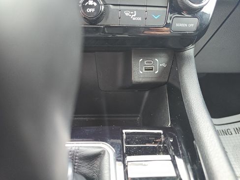 Used 2025 Jeep Compass Limited AWD/4WD image 28