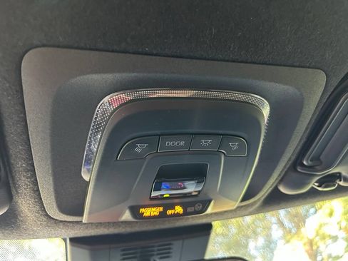 Certified 2025 Toyota Corolla SE FWD image 29