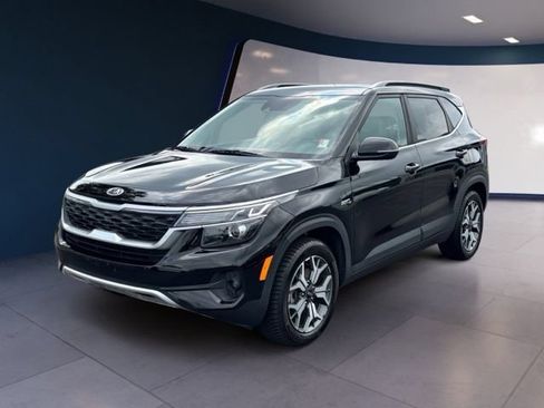 Used 2021 Kia Seltos EX AWD/4WD image 1