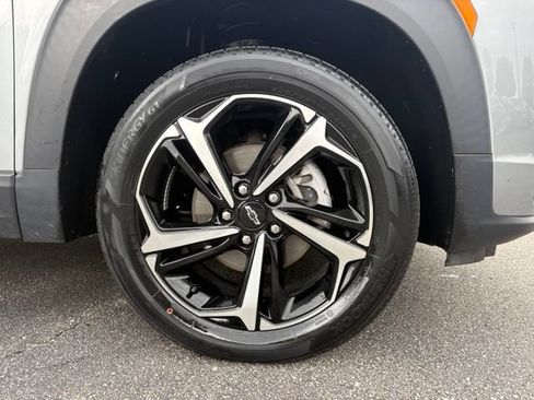 Used 2023 Chevrolet TrailBlazer RS AWD/4WD image 16