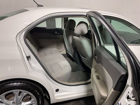Used 2012 Ford Fusion SE FWD image 28