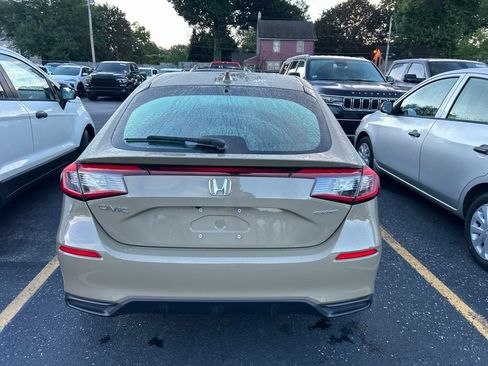 Used 2025 Honda Civic Sport image 6