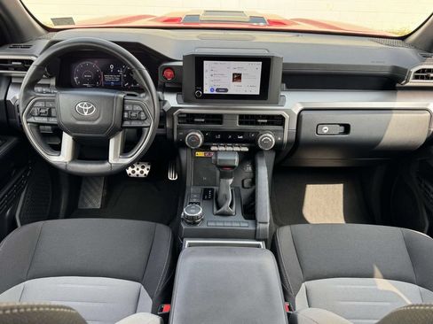 Used 2025 Toyota 4Runner TRD Sport AWD/4WD image 2