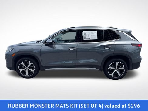 Certified 2025 Volkswagen Tiguan SE AWD/4WD image 2