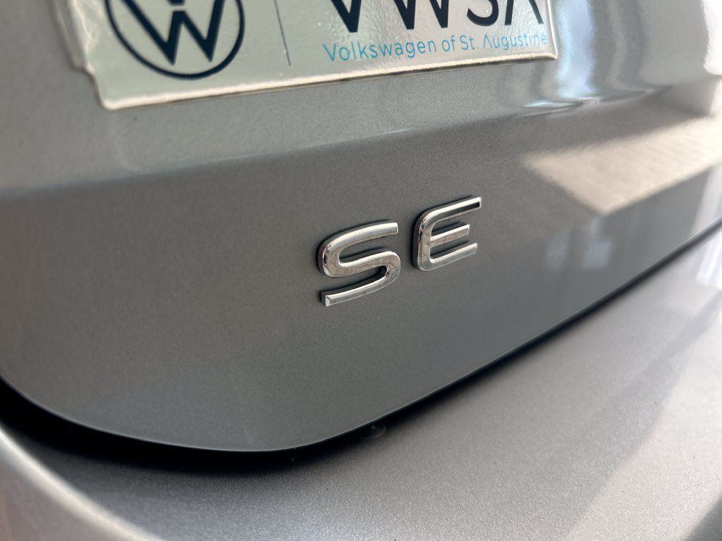 Certified 2023 Volkswagen Taos SE FWD image 41