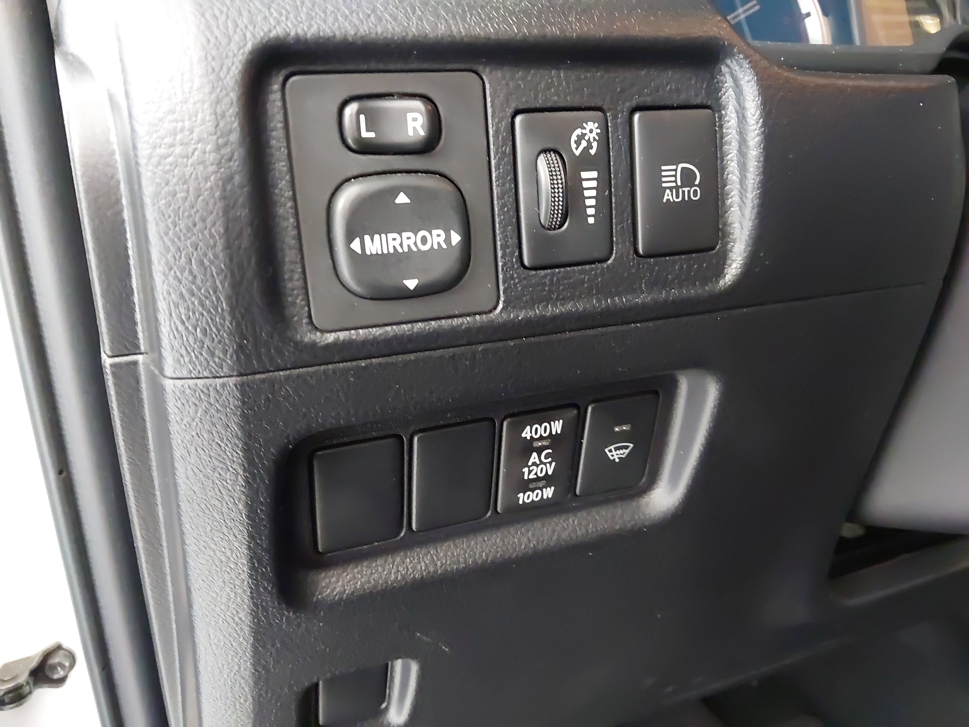 Used 2022 Toyota 4Runner TRD Off-Road Premium AWD/4WD image 23