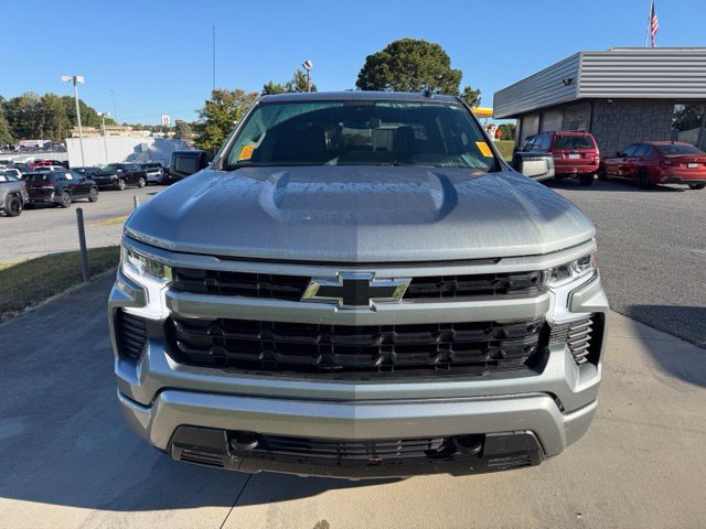 Used 2025 Chevrolet Silverado 1500 RST AWD/4WD image 2