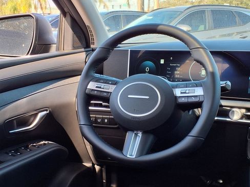 New 2025 Hyundai Tucson SEL image 17