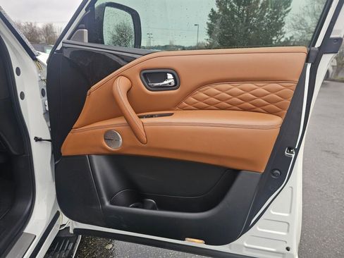 Used 2022 INFINITI QX80 Sensory w/ Cargo Package image 9