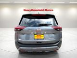 Used 2023 Nissan Rogue SL image 3