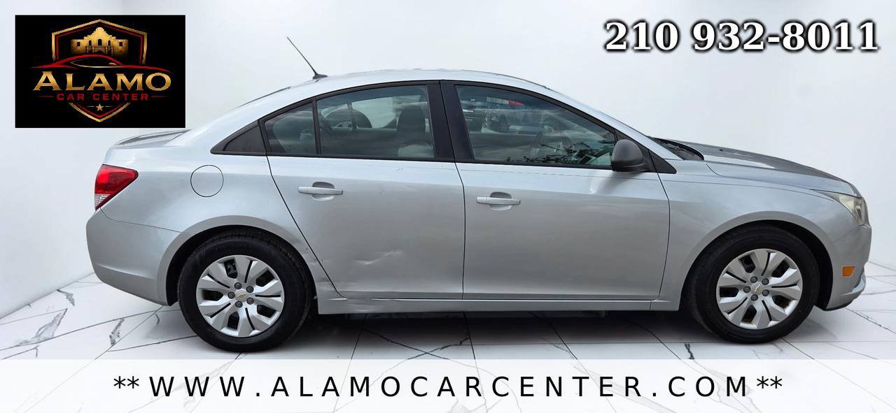 Used 2014 Chevrolet Cruze LS FWD image 4