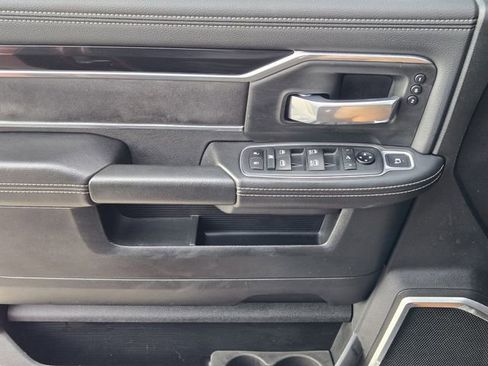 Used 2020 RAM 2500 Laramie w/ Night Edition image 25