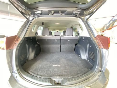Used 2015 Toyota RAV4 LE image 25