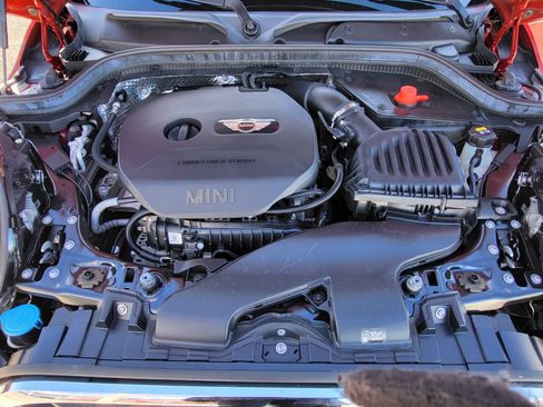 Used 2016 MINI Cooper 4-Door Hardtop image 23