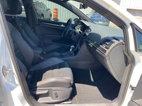 Used 2019 Volkswagen Golf R 4-Door AWD/4WD image 11