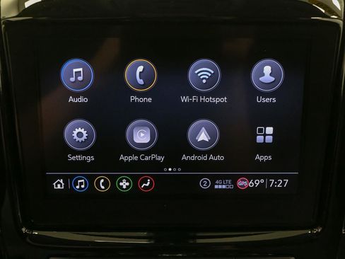 Used 2020 Chevrolet Traverse LT FWD image 26