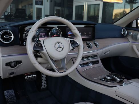 Used 2018 Mercedes-Benz E 400 Cabriolet w/ Premium 2 Package (Q02) image 16