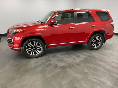 Used 2016 Toyota 4Runner Limited image 3
