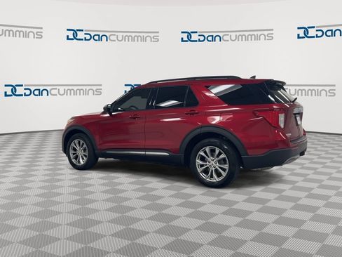 Used 2021 Ford Explorer XLT w/ Equipment Group 202A AWD/4WD image 6