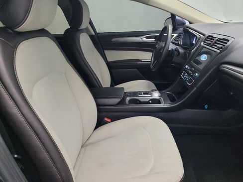 Used 2019 Ford Fusion SE w/ Equipment Group 151A image 21