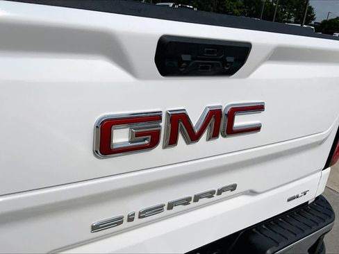 Used 2025 GMC Sierra 1500 SLT RWD image 30