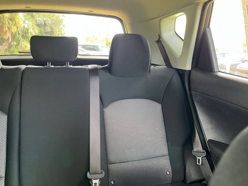 Used 2025 Kia Soul LX w/ LX Technology Package FWD image 30