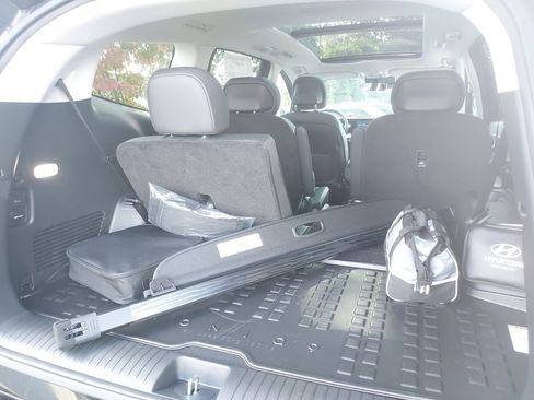 New 2026 Hyundai Ioniq 9 Limited image 14