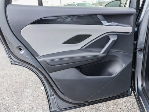 New 2026 Volkswagen Tiguan SE image 33