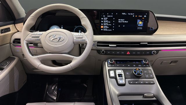 Used 2025 Hyundai Palisade Limited AWD/4WD image 11