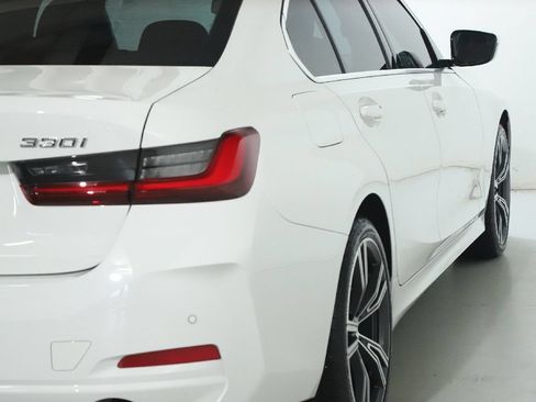 Used 2023 BMW 330i xDrive Sedan w/ Premium Package AWD/4WD image 45