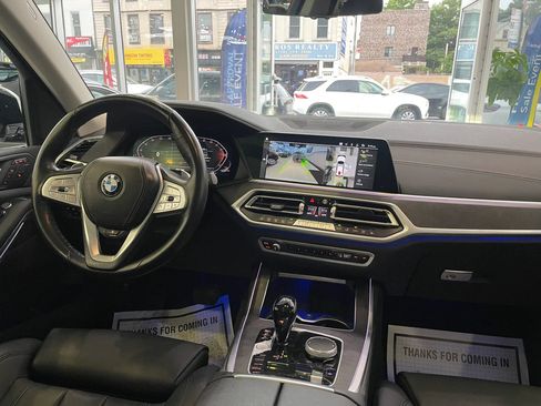Used 2022 BMW X7 xDrive40i w/ Premium Package AWD/4WD image 26