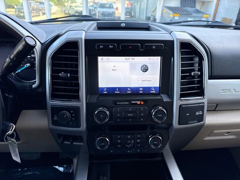 Used 2020 Ford F350 Lariat w/ Chrome Package AWD/4WD image 18