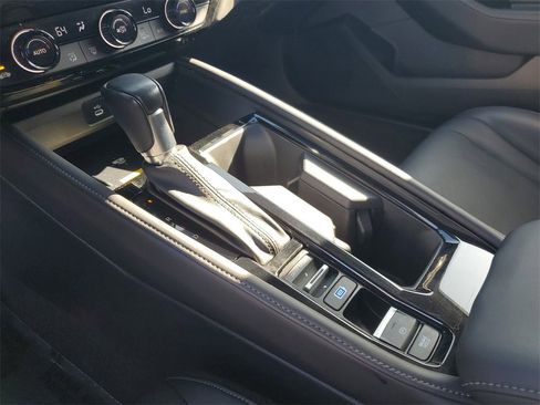 Certified 2023 Honda Accord Touring image 28