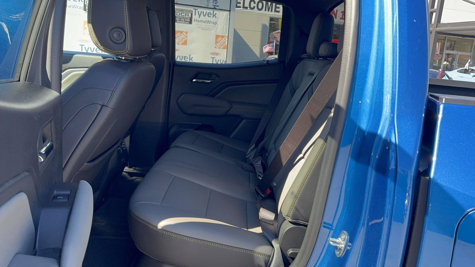 Used 2023 Chevrolet Colorado ZR2 w/ ZR2 Convenience Package III AWD/4WD image 19