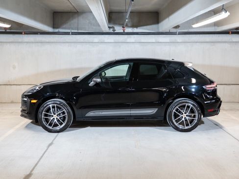 Certified 2025 Porsche Macan Turbo AWD/4WD image 2