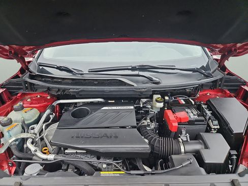 Used 2022 Nissan Rogue SV w/ SV Premium Package image 34