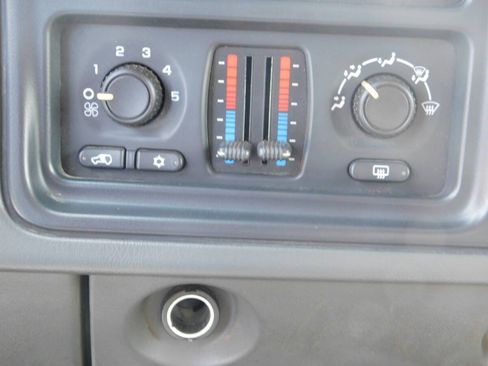 Used 2007 GMC Sierra 1500 SLE AWD/4WD image 11