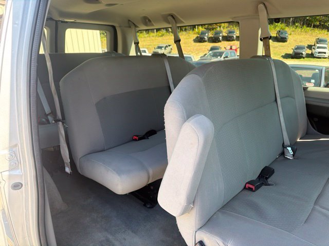 Used 2013 Ford E-350 and Econoline 350 XLT RWD image 11