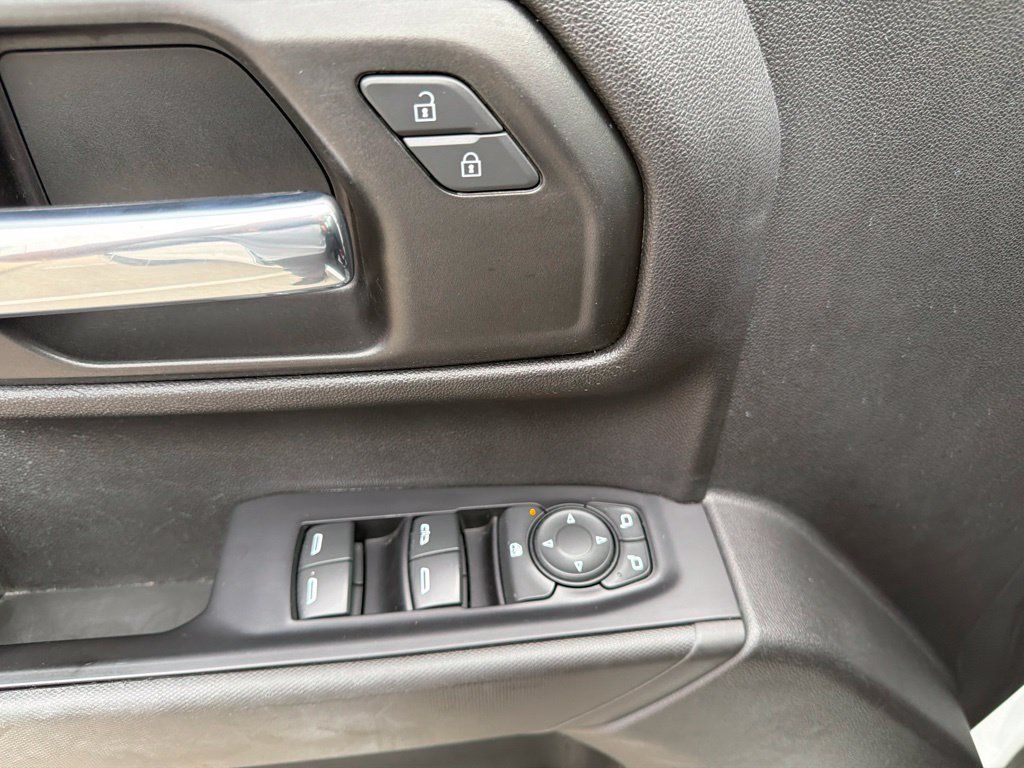 Used 2021 Chevrolet Silverado 1500 Custom AWD/4WD image 29