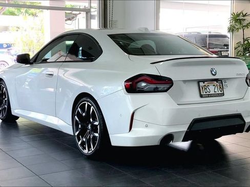 Used 2025 BMW 230i Coupe RWD image 5