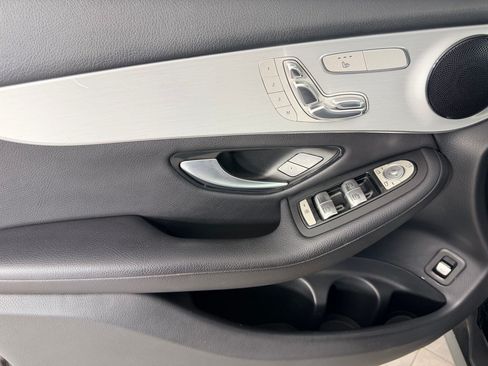 Used 2021 Mercedes-Benz GLC 300 image 12