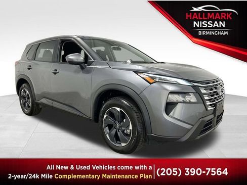 Used 2024 Nissan Rogue SV image 1