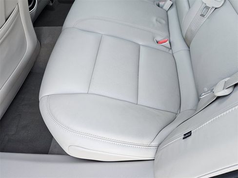 Used 2016 Cadillac XTS Luxury w/ Driver Awareness Package image 27