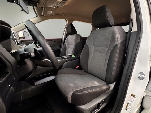 Used 2022 Nissan Rogue SV FWD image 6