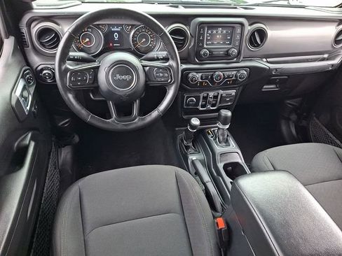 Used 2021 Jeep Gladiator Sport AWD/4WD image 11