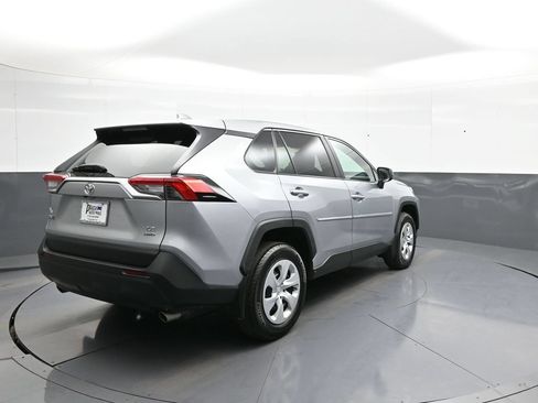Used 2024 Toyota RAV4 LE AWD/4WD image 6
