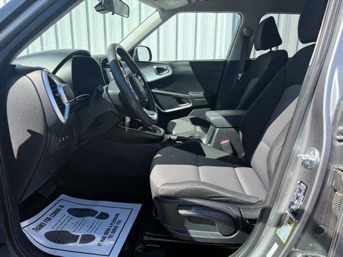 Used 2024 Kia Soul LX w/ Option Group 015 image 6