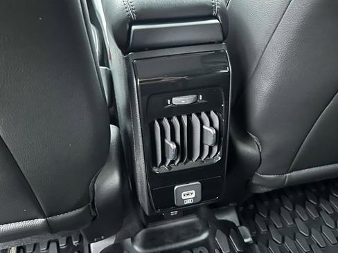Used 2022 Jeep Compass Latitude AWD/4WD image 18