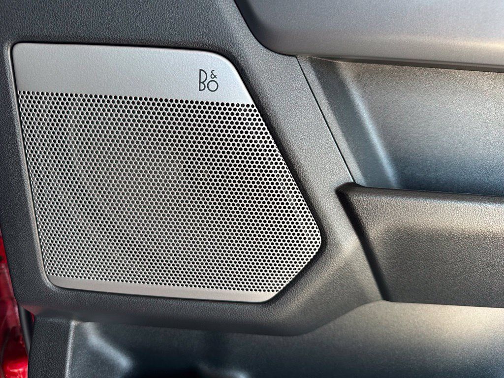 Used 2025 Ford F150 Lariat w/ Equipment Group 501A Mid AWD/4WD image 39